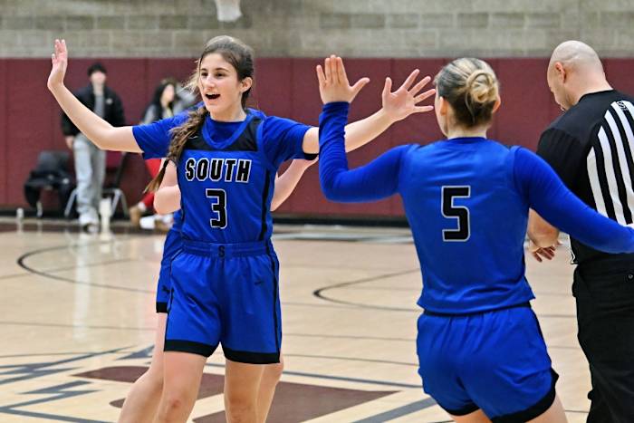 a South Medford Mission Hills girls basketball Oregon POA Holiday Classic December 30 2023 Leon Neuschwander 48
